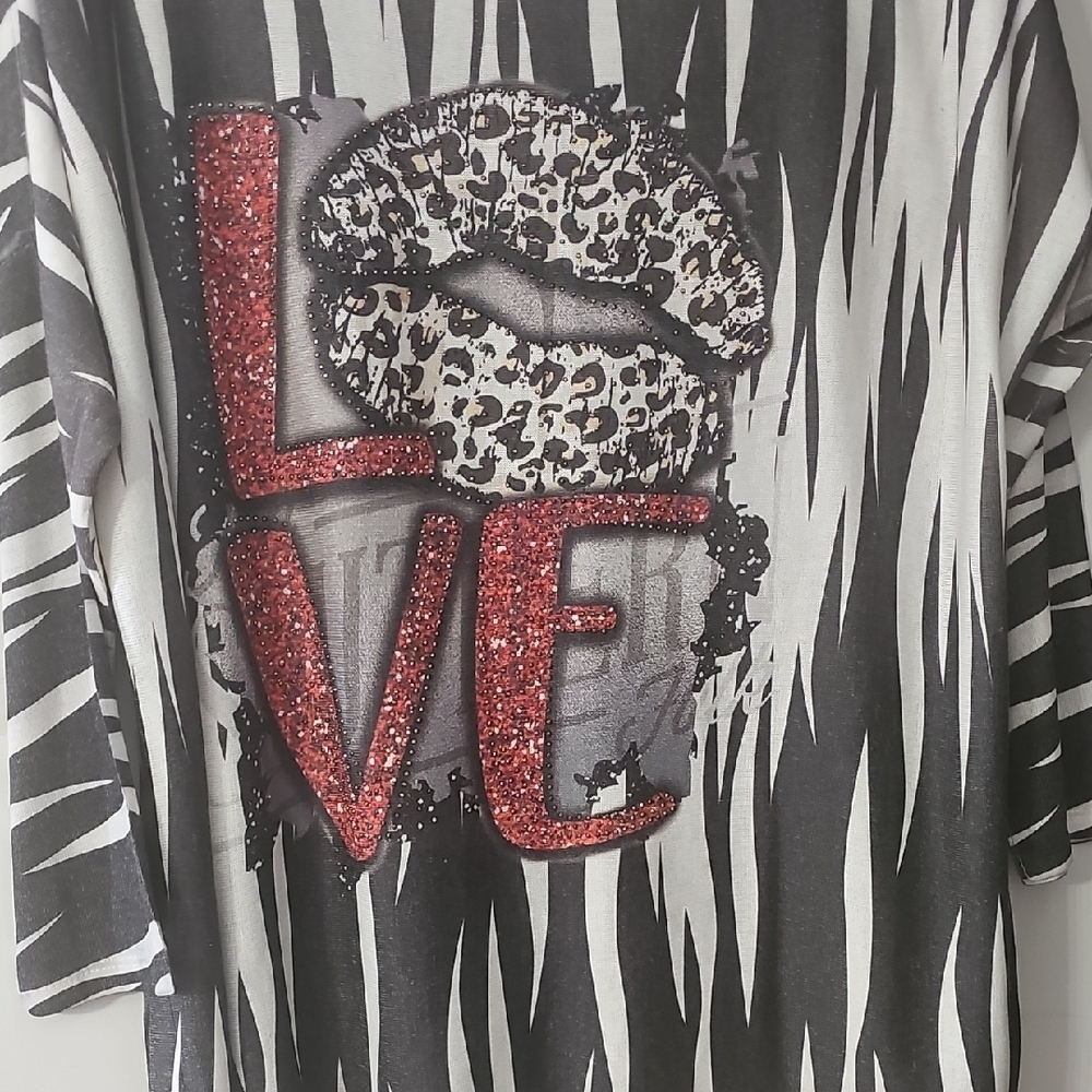 Women's Black and White Zebra Print Top - Picture 3 of 5